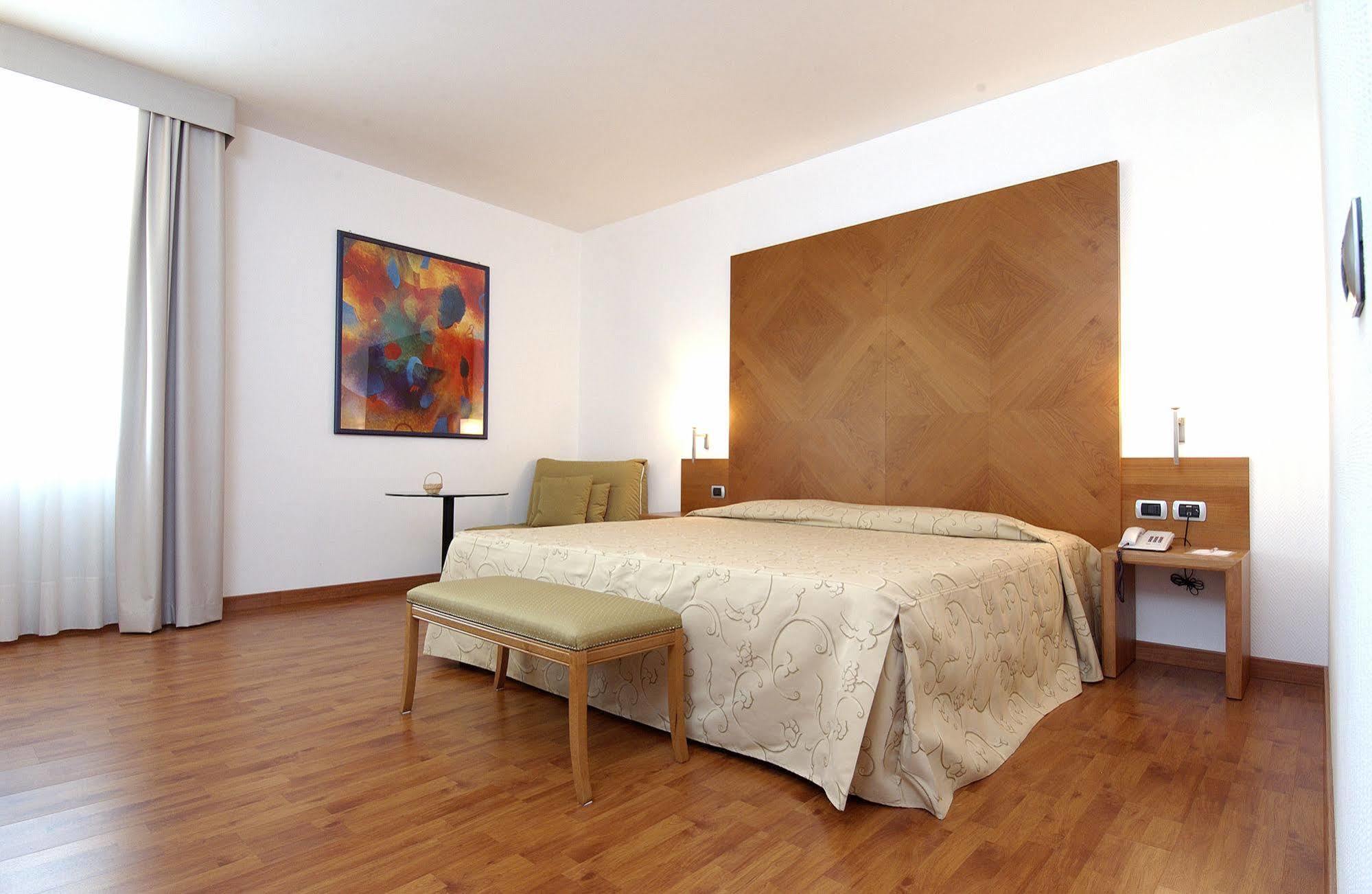 Pergola 4* Legnago